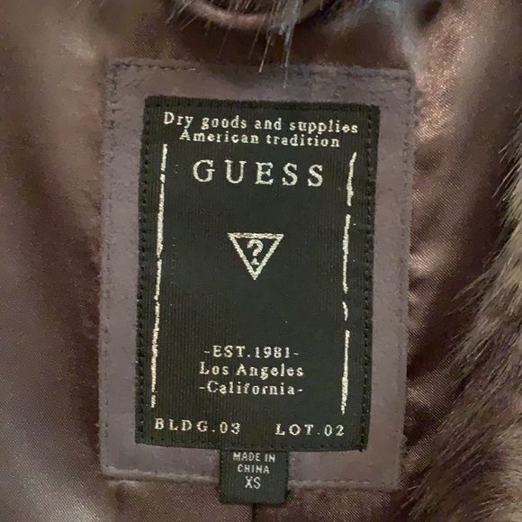 Guess multi color faux fur vest - Picture 2 of 3